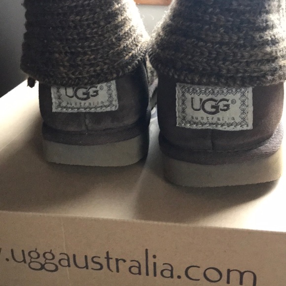 EUC Cardy UGGs - Picture 5 of 8